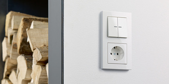 JUNG KNX Taster F 10 bei Elektro-Zschiesche in Königswartha